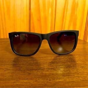 Brand new ray bans black. 100% Authentic